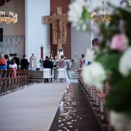 Dekoracje slubne: kosciol, sala, auto, bukiety... - Dekoracje sali