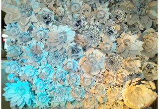 Ścianka/tło za stołem Pary Młodej - Paper Backdrop