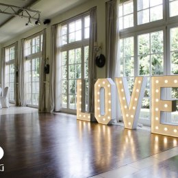 BB Wedding - Dekoracje z pasją. Wypożyczalnia Napisy |Ścianki |Dywany - Dekoracje sali