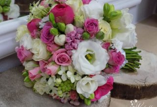 Dekoratornia i kwiaciarnia ,,MANUFAKTURA KWIATÓW,,