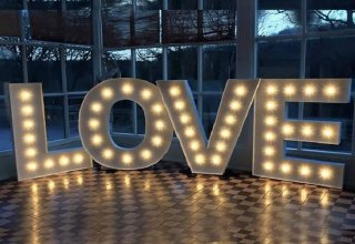 NAPIS LOVE 3D / DYWAN / DEKORACJE / OŚWIETLENIE