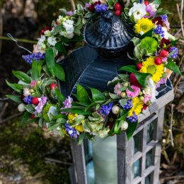 Kompleksowe dekoracje kwiatowe wykonywane z pasją - Dekoracje sali