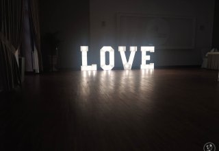 Podświetlany Napis Love - Wynajem & Ciężki dym