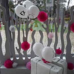 POMPONY TIULOWE , FLIZELINOWE, LAMPIONY IMITUJACE CHMURY ,ŚLUB, DEKORA - Dekoracje sali