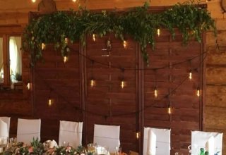 Drewniana ścianka weselna | TŁO ZA MŁODYMI | Styl rustykalny/boho