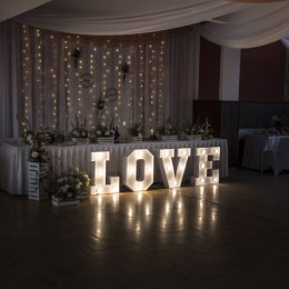 Dekoracje sal weselnych dekoracje ślubne, dekoracje światłem led, LOVE - Dekoracje sali