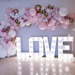 dekoracje balonowe,  kwiatowe, dekoracje stołów i słodkich stołów - Dekoracje sali