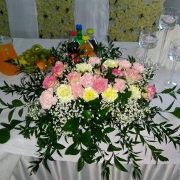 Dekoracja kościoła, sali weselnej, bukiety itp. - Dekoracje sali