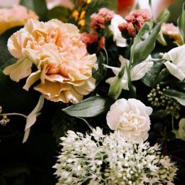 KWIATY - Dekoracja kościoła, sali, salochodu - Dekoracje sali