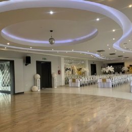 Dworek Wiktoria - Sale weselne