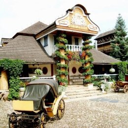 Folwark u Różyca - Sale weselne