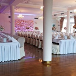 Folwark Ńemino Łyśniewo - Sale weselne