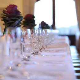 Restauracja Trzy Podkowy - Sale weselne