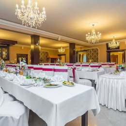 Dwór nad Narwią - Sale weselne