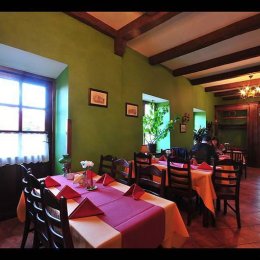 Restauracja "Pod Wietrzną Górą" - Sale weselne