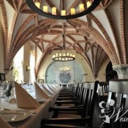Pod Starym Głogiem | Restauracja w Ratuszu - Sale weselne