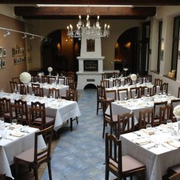 Kawaleria Szarża Smaku - Sale weselne