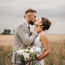 Marta Jasiukiewicz Fotografia - Fotograf ślubny