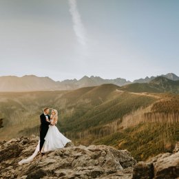 Szymon Bartos - Bartosfoto | Fotografia artystyczna - Fotograf ślubny