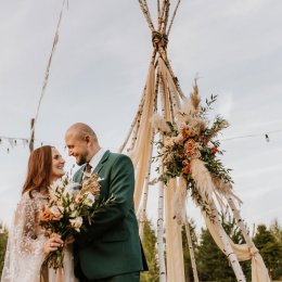 Monika Krysik - Fotografia emocji i pięknego światła - Fotograf ślubny