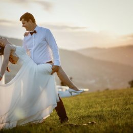 „Jak Malowani” to fotografia ślubna malowana światłem💖 - Fotograf ślubny