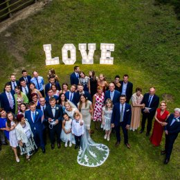 Film zdjęcia z DRONA - wyjście z kościoła,przyjazd  + Fotobudka + LOVE - Kamerzysta na wesele