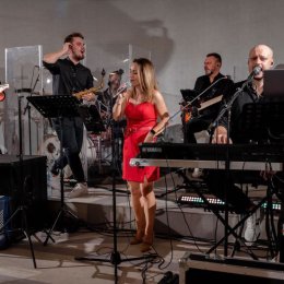 Aż po Świt - 100% live - Oprawa muzyczna