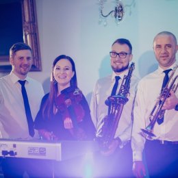 Brillant - Oprawa muzyczna