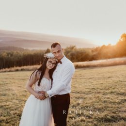 Karolina Rabicka - naturalna fotografia ślubna - Fotograf ślubny