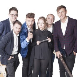 Take Cover -  100% live - Oprawa muzyczna