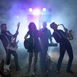 Zespół APROPO - Oprawa muzyczna