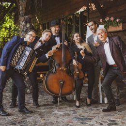 Folk and Show - Oprawa muzyczna