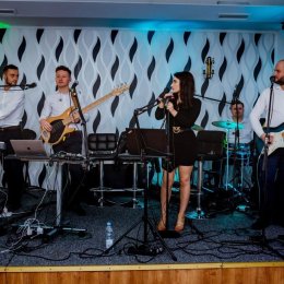 The Dreams - Oprawa muzyczna