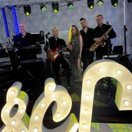 Camert's Band 100% live - Oprawa muzyczna