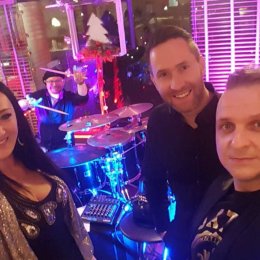 RockandFeler - Oprawa muzyczna