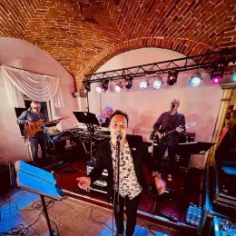 Metropolis Group - Oprawa muzyczna