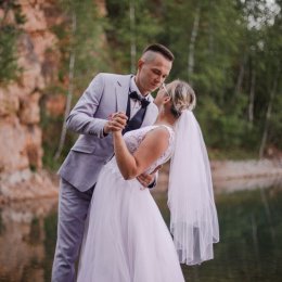 Julia Ziębińska Fotografia Ślubna i Okolicznościowa - Fotograf ślubny