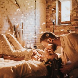 OPOWIEM WASZĄ HISTORIĘ I ZATRZYMAM WSPOMNIENIA NA ZAWSZE - Fotograf ślubny