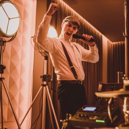 DJ Łukasz Bekas - DJ Perkusista - DJ na wesele