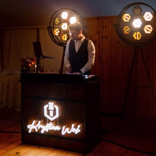 DJzPasją Krystian Woś - DJ na wesele