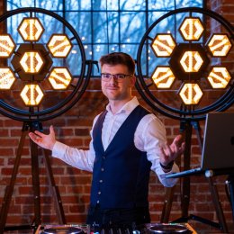 DJzPasją Krystian Woś - DJ na wesele