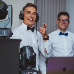 Było ich dwóch - Oprawa muzyczna