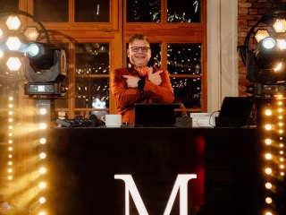 Dj Adam Mićko - weselny specjalista