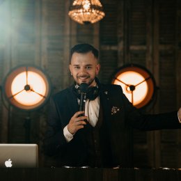Amadeusz Wcisło DJ Amadeo - DJ na wesele