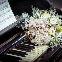 Oprawa ślubu wokalistka śpiewaczka skrzypce - Oprawa muzyczna