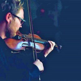 Skrzypce Jakub Kołodziejczyk - Oprawa muzyczna