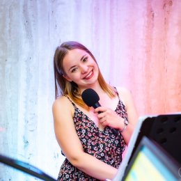 Anna Piotrowska - Śpiew - Oprawa muzyczna