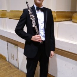 Oboista- Bartłomiej Kozdrój - Oprawa muzyczna