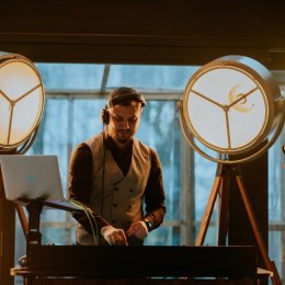 Gramy Imprezy DJ Hubert Krajewski - DJ na wesele