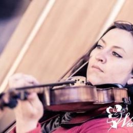 Skrzypaczka / organista / śpiewaczka - Oprawa muzyczna